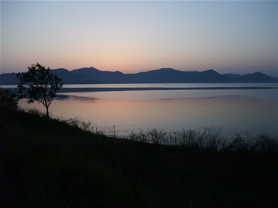 琵琶湖の夕方
