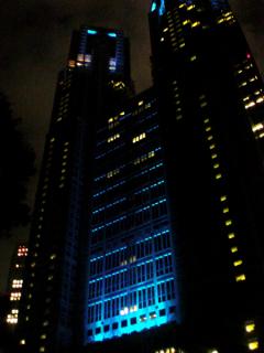 081114_tokyo-blue-towers02.jpg
